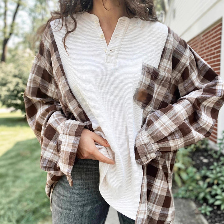 Women's checkered flannel overshirt with patch chest pocket, roll-up sleeves, and relaxed oversized fit Mune Fashion