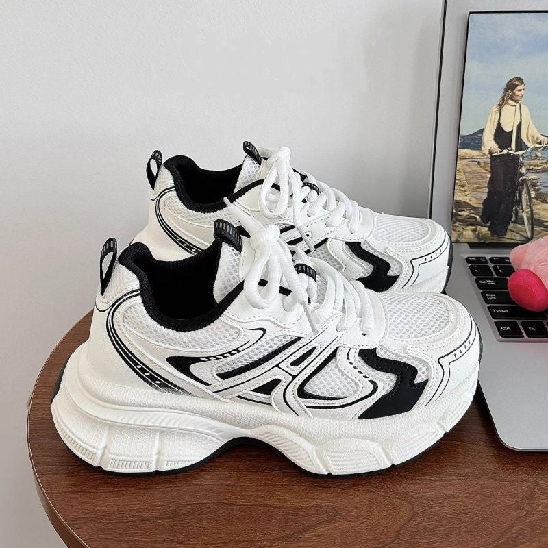 Women's sporty sneakers with ergonomic cushioning and breathable mesh upper Mune Fashion