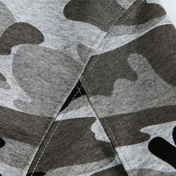 Unisex hooded jacket with camouflage pattern, full zipper and kangaroo pockets Mune Fashion
