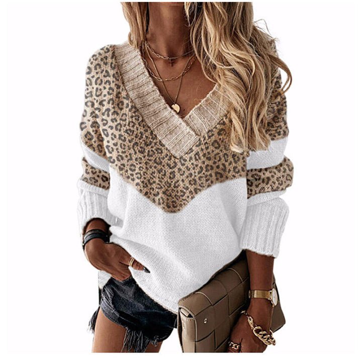Women’s V-neck knitted pullover with chevron pattern and oversized fit Mune Fashion