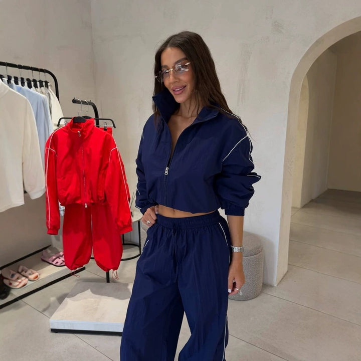 Women Short-Cut Windbreaker Set with Loose Track Pants and Contrast Piping Mune Fashion