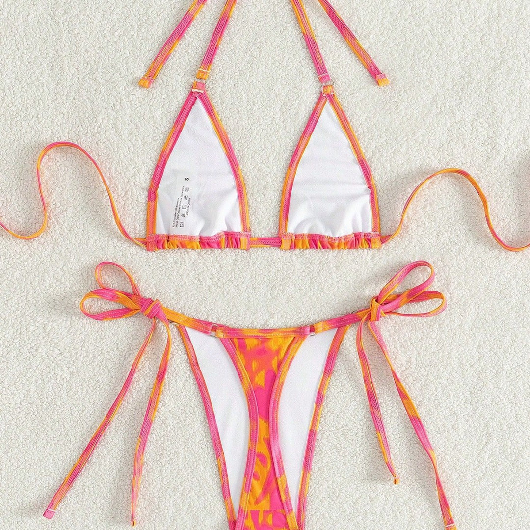 Women’s triangle bikini with adjustable ties and striking color pattern Mune Fashion