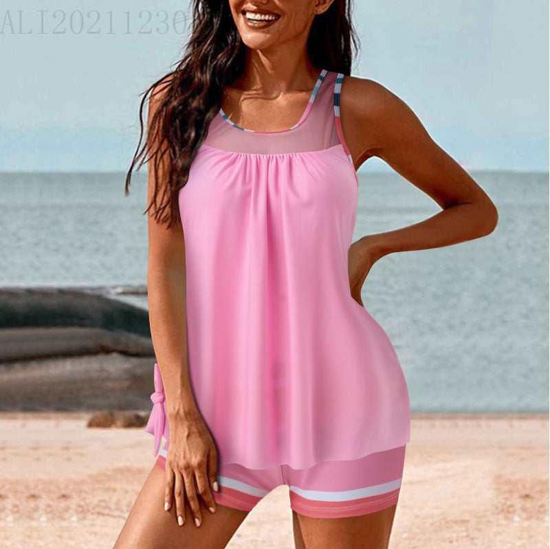 Ladies sporty beach outfit with stylish gathering Mune Fashion