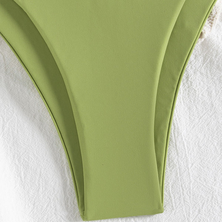 Women Triangle Bikini with Shell Applications Mune Fashion