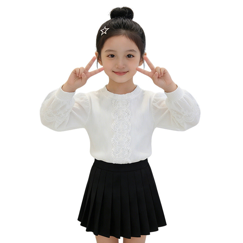 Girls elegant blouse with transparent puff sleeves and delicate floral embroidery Mune Fashion