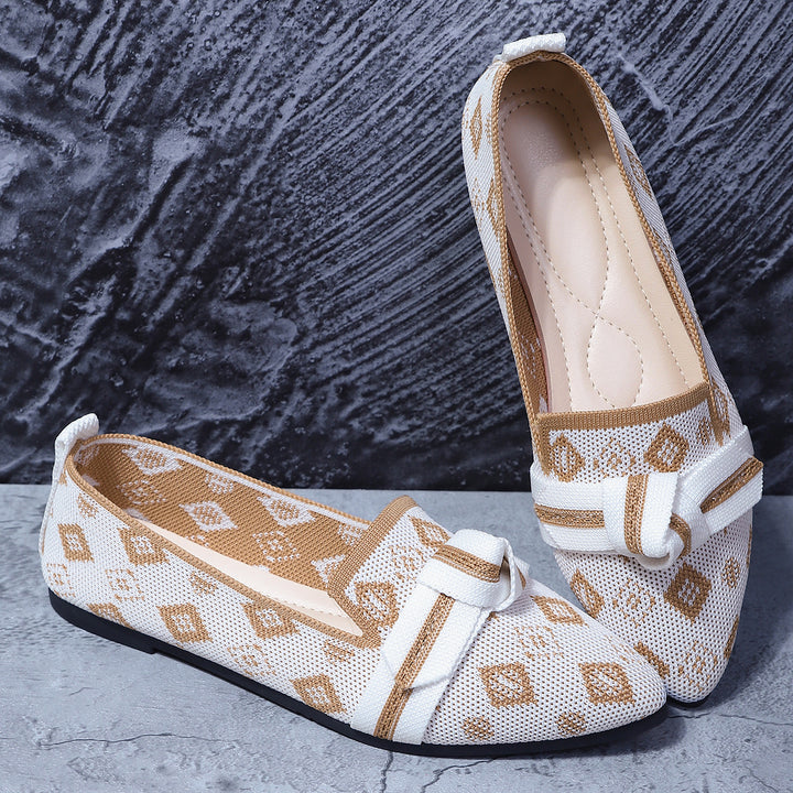 Women's woven lace slippers with decorative bow and padded comfort footbed Mune Fashion