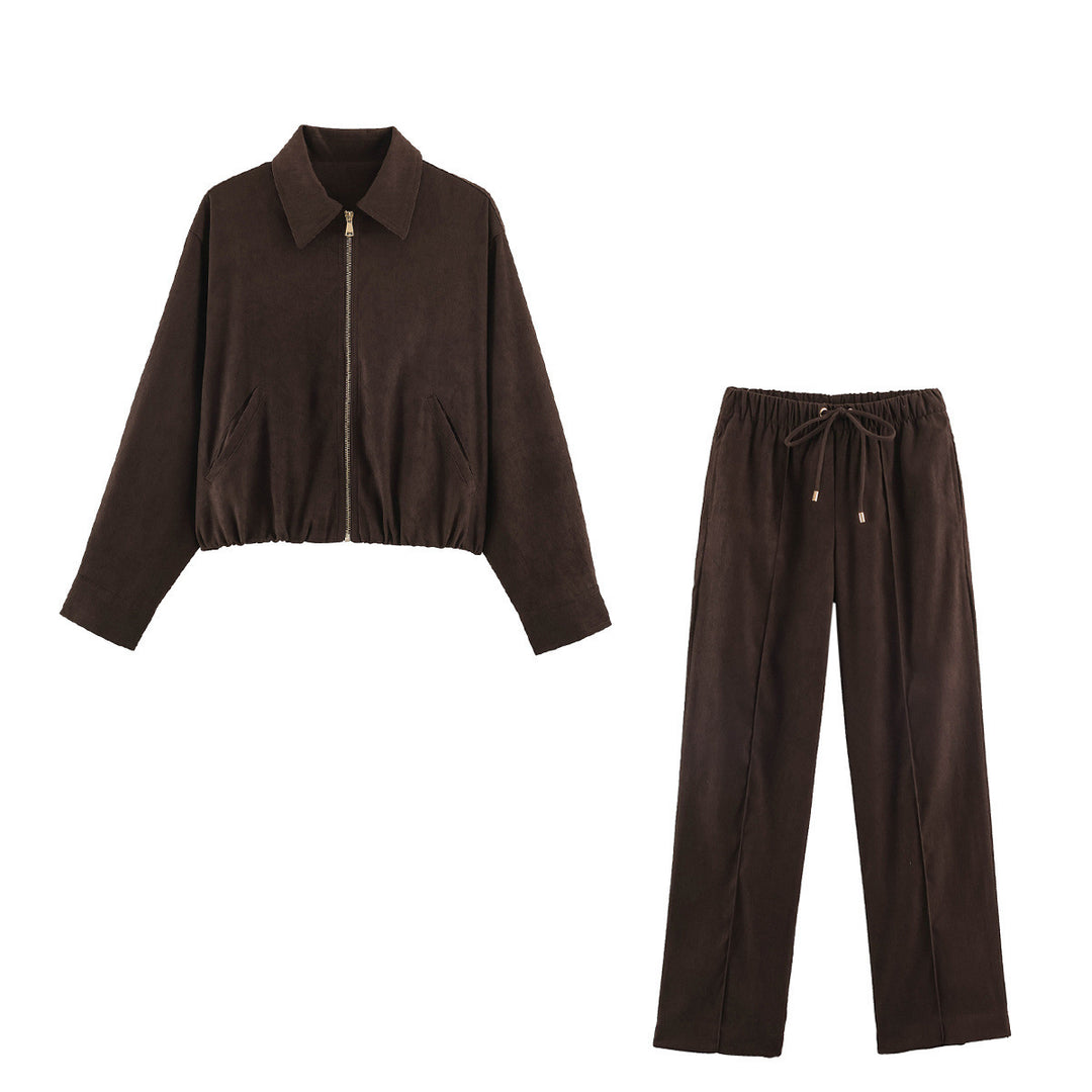 Women's short blazer in velvet look with pointed shirt collar and elastic hem Mune Fashion