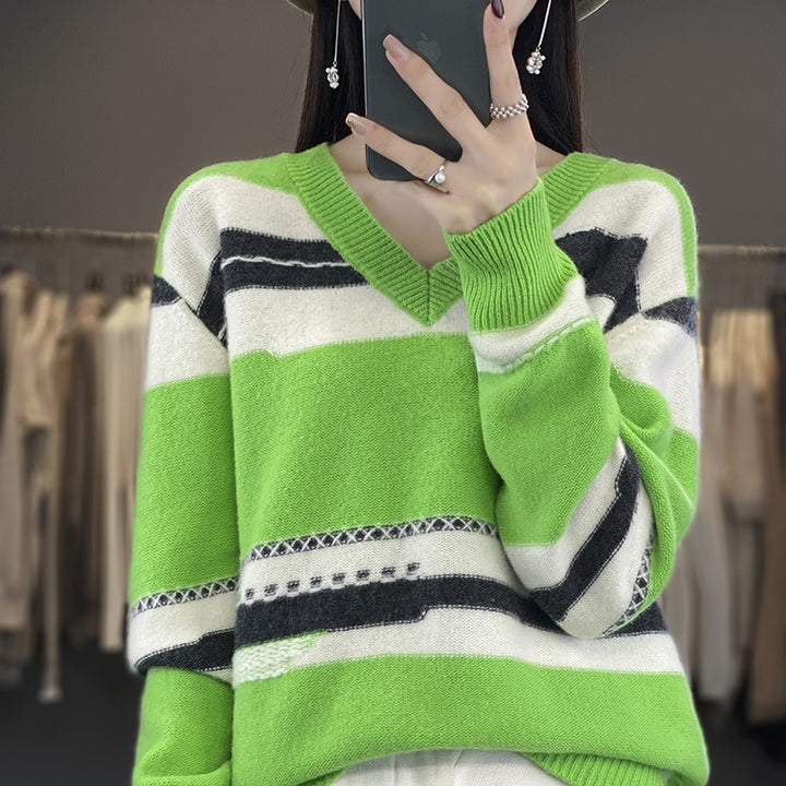 Women's Oversized Knit Sweater with V-Neck and Graphic Stripe Mix Mune Fashion