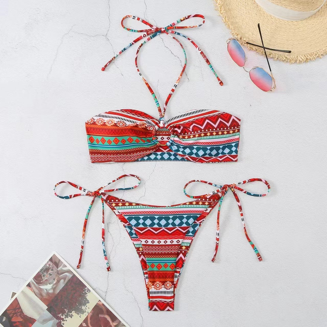 Women's bikini set with playful tie band and geometric pattern Mune Fashion