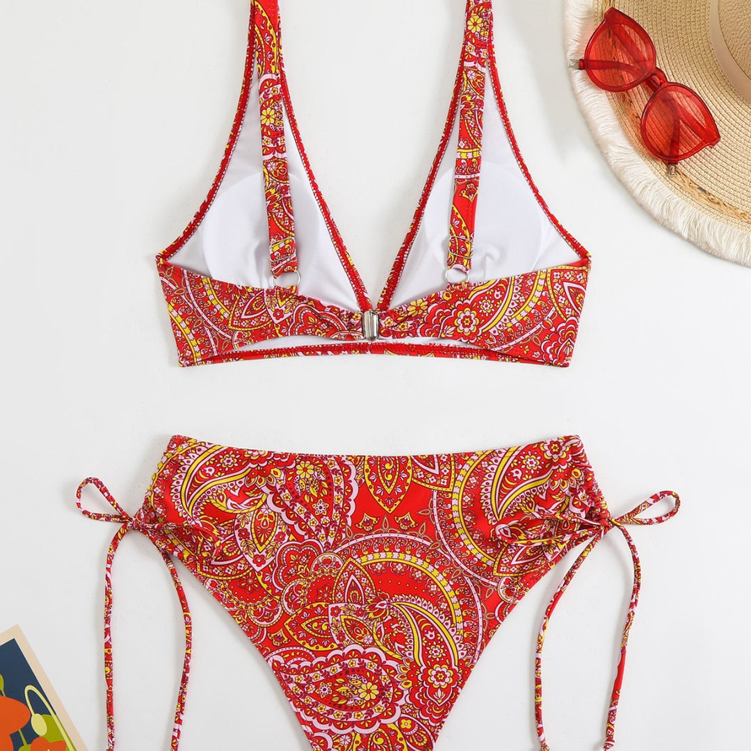 Women's Triangle Bikini with Playful Paisley Pattern Mune Fashion