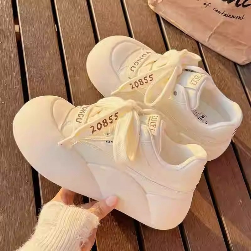 Women's Platform Sneakers with Modern Design and Cushioned Sole Mune Fashion