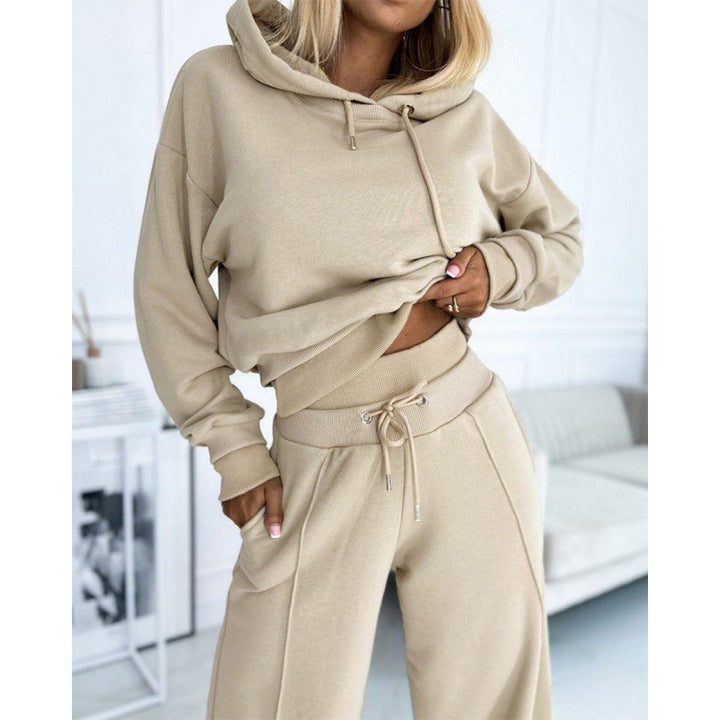 Women's Cropped Hoodie and Wide High-Waisted Jogging Pants Set Mune Fashion