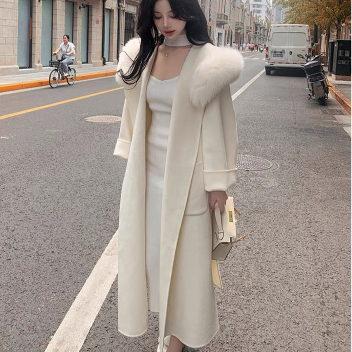 Women's Long Wool Coat with Removable Faux Fur Collar and Tailored Fit Mune Fashion