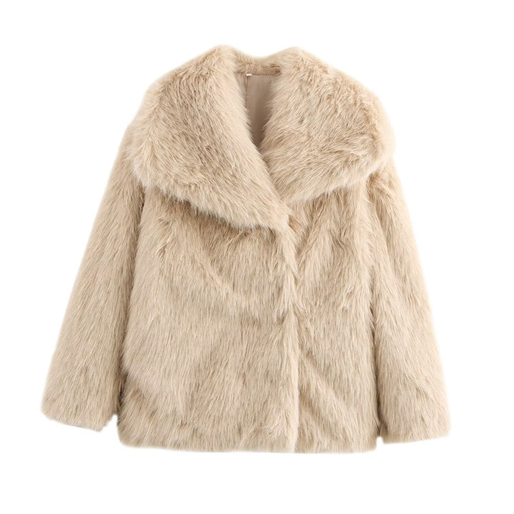 Ladies Short-Cut Faux-Fur Coat with Voluminous Shawl Collar and Straight Cut Mune Fashion