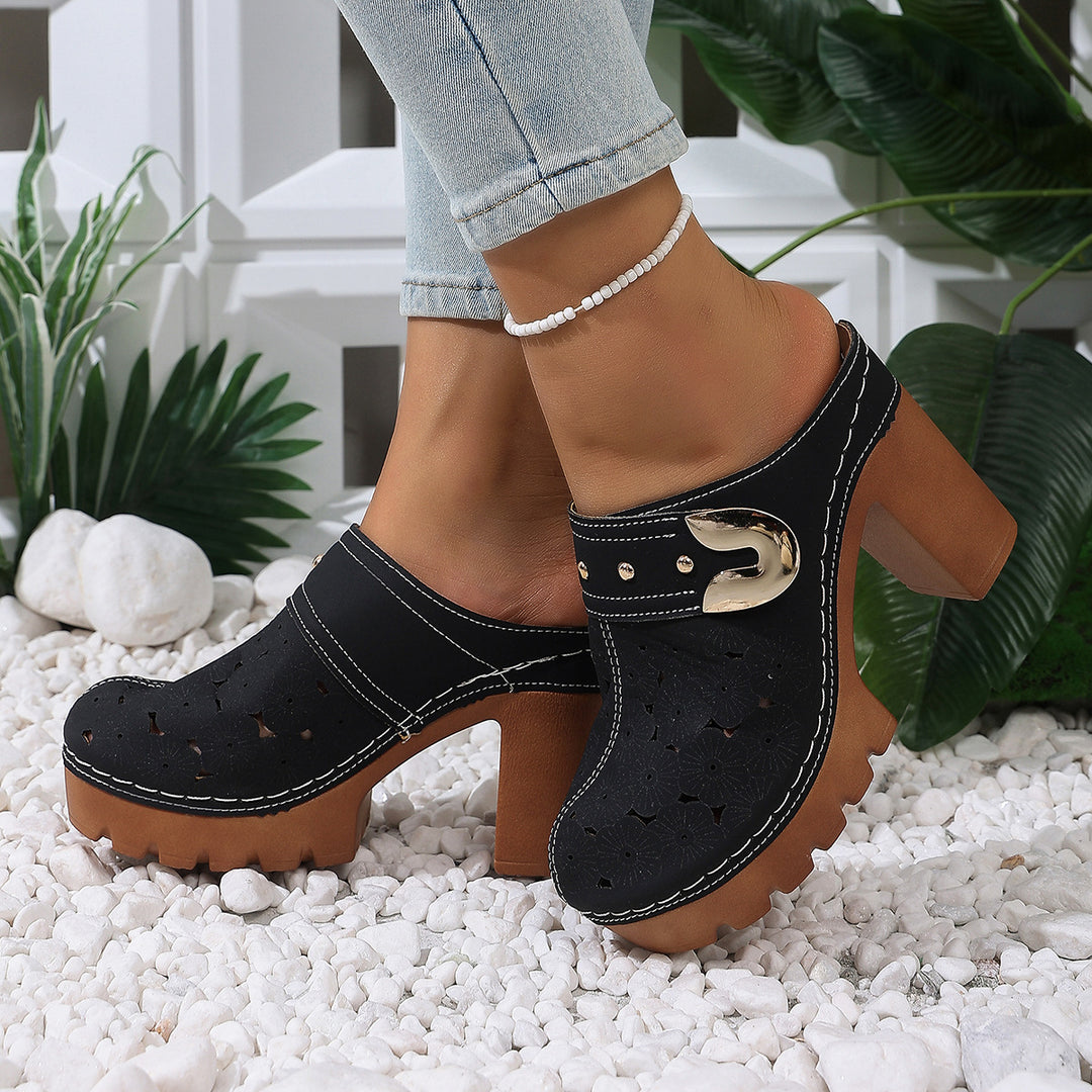 Women's platform clogs with floral perforation pattern, decorative metal buckle and high block heel Mune Fashion