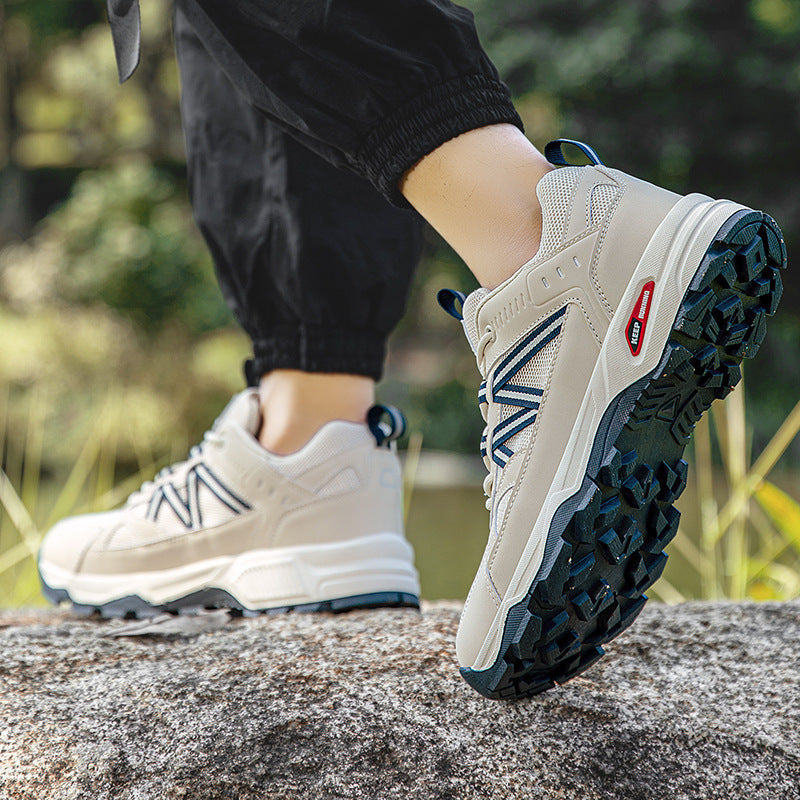 Men's robust outdoor trail runners with reinforced toe cap and shock-absorbing outsole Mune Fashion