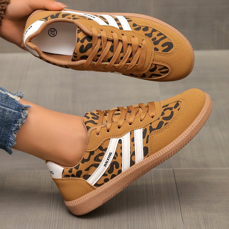 Women's Retro Sneaker with rubber sole, lightweight textile lining and comfort insole Mune Fashion