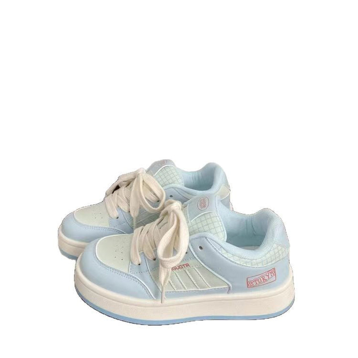 Women’s sporty platform sneakers with pronounced lacing system and trendy design Mune Fashion