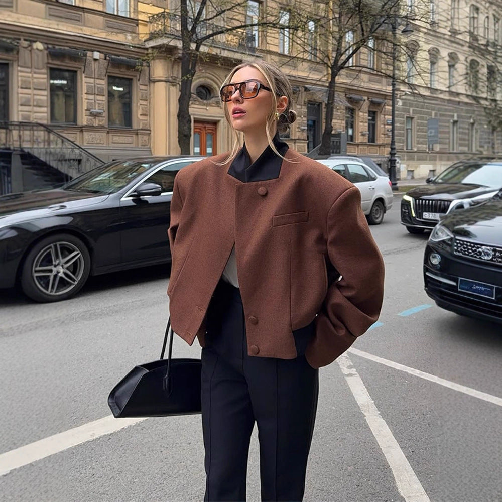 Women's Boxy Cropped Wool Jacket with Boxy Shoulder, Contrasting Lapel Collar and Hidden Button Placket Mune Fashion