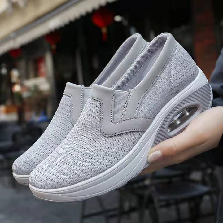 Women's Knitted Slip-On Walking Sneakers with Visible Air Capsule and Ergonomic Platform Sole Mune Fashion