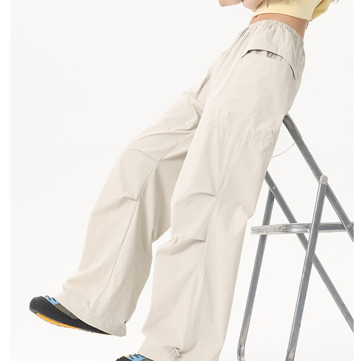 Ladies Wide-Leg Cargo Pants with Elastic Waistband & Utility Pockets Mune Fashion