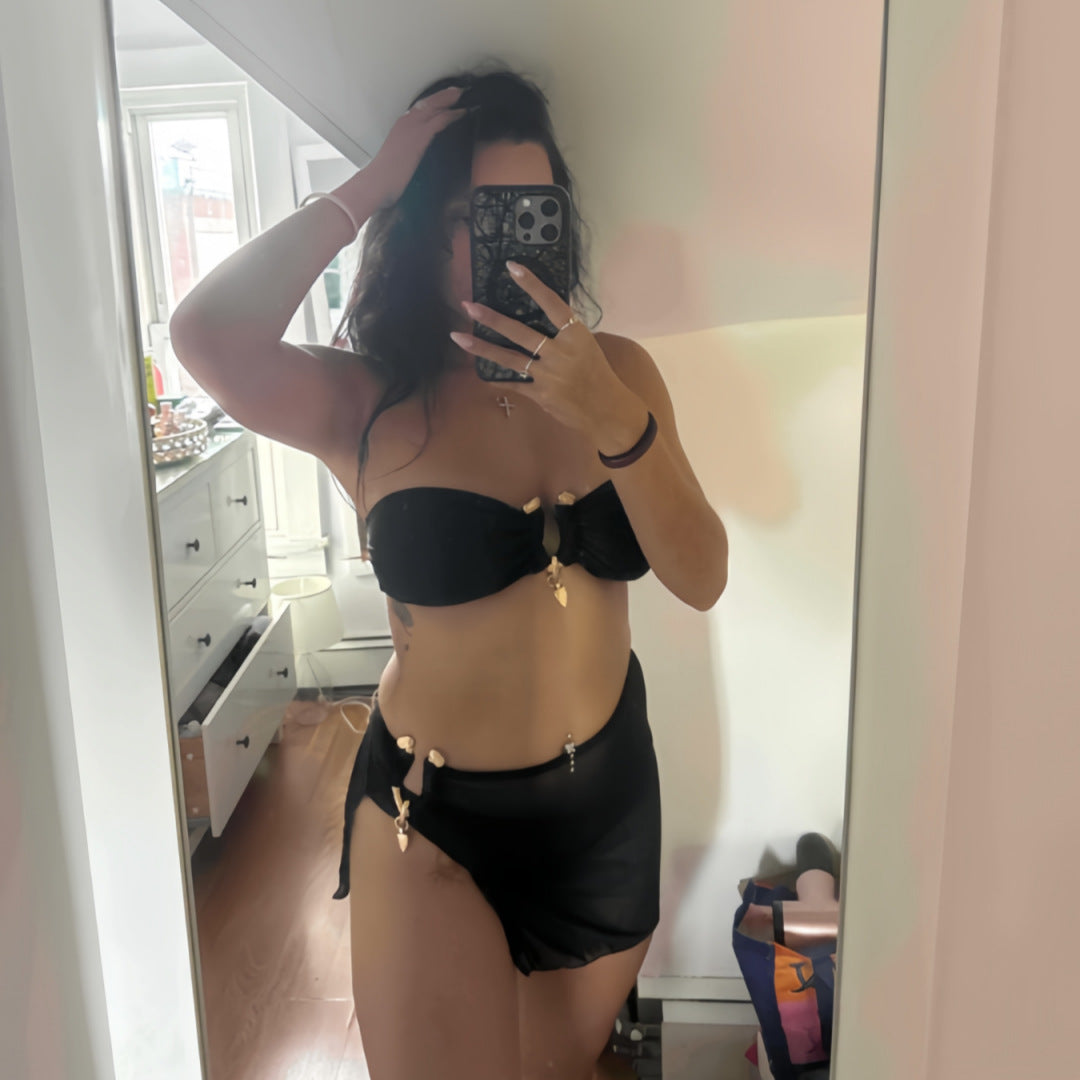 Ladies bandeau bikini set with elegant skirt overlay Mune Fashion