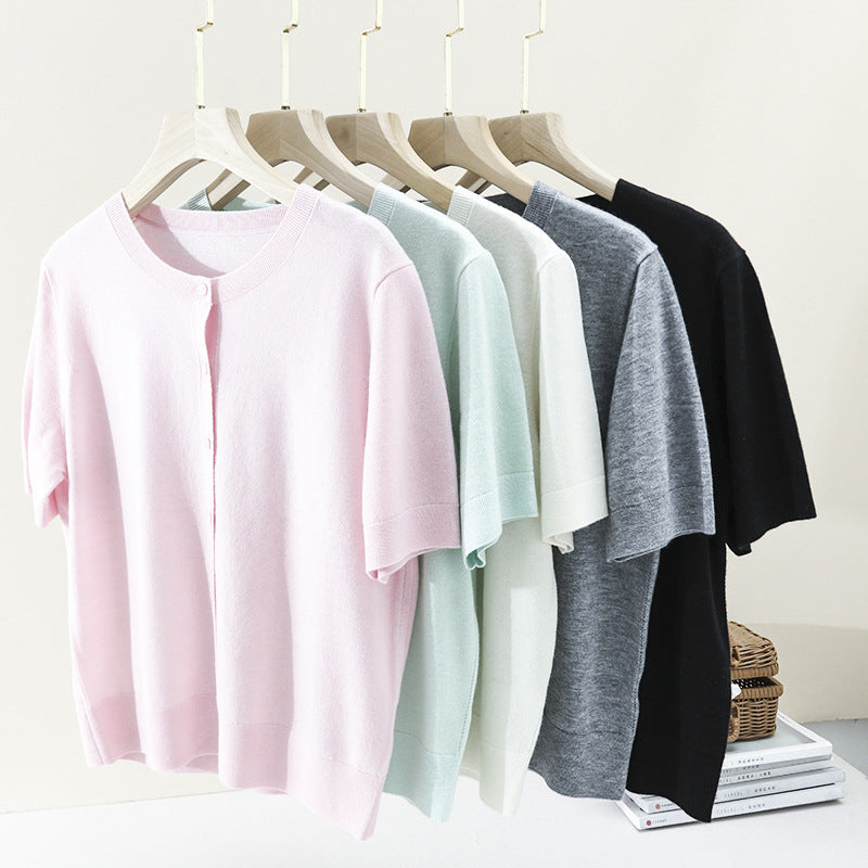 Women Short Sleeve Fine Knit Cardigan with Round Neck and Continuous Button Placket Mune Fashion