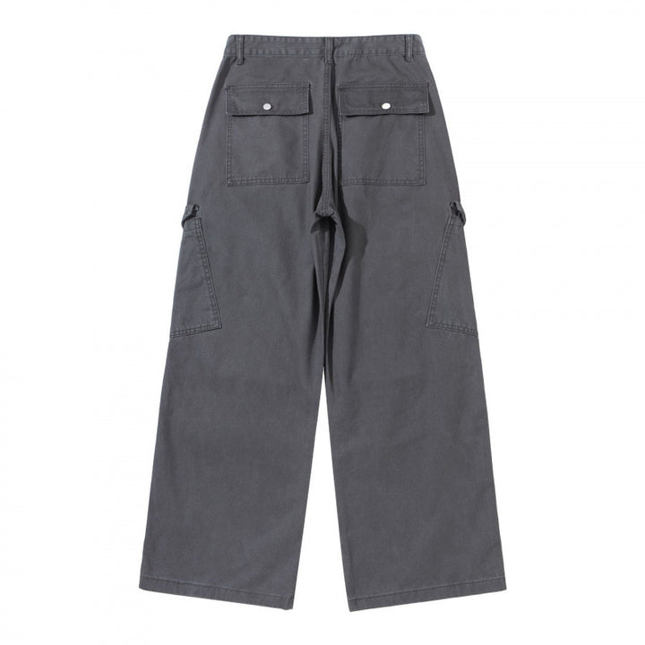 Ladies wide utility cargo pants made of sturdy canvas with a high waist and knee pleats Mune Fashion