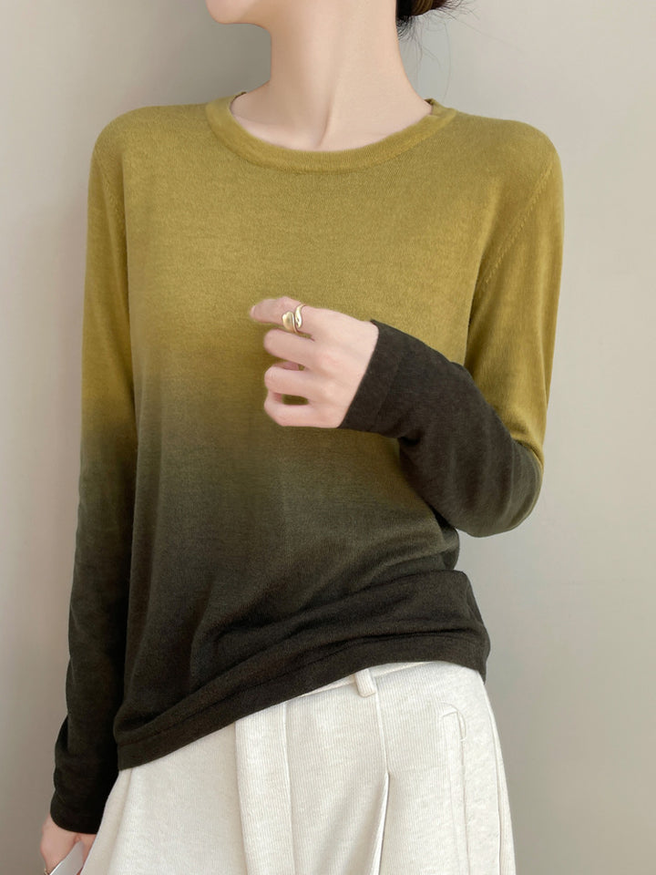 Women Light Gradient Fine Knit Sweater with Round Neckline and Loose Fit Mune Fashion