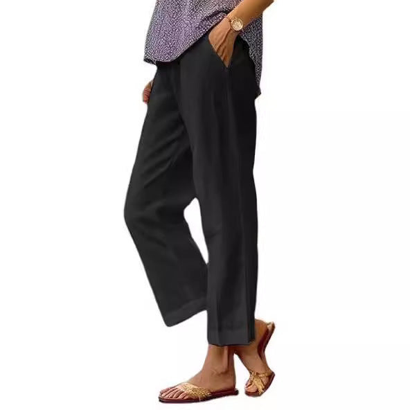 Ladies casual cropped trousers with straight leg, subtle crease and side pockets Mune Fashion