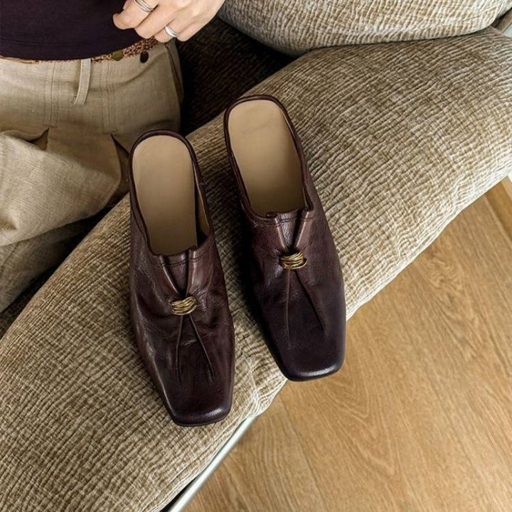 Women Elegant Leather Mules with Square Cap, Soft Pleating Effect and Decorative Metallic Cord Mune Fashion