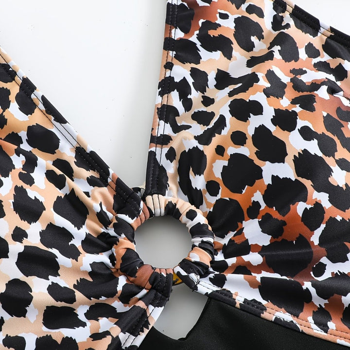 Women One-Piece Swimsuit with Animal Print Mune Fashion