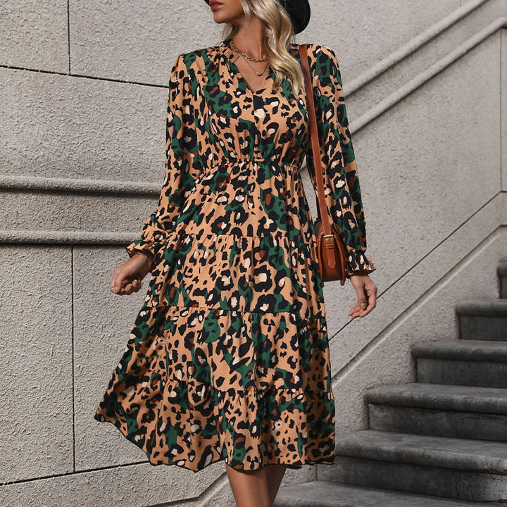 Women's wrap midi dress with leopard pattern, tiered skirt and elastic waist fit Mune Fashion