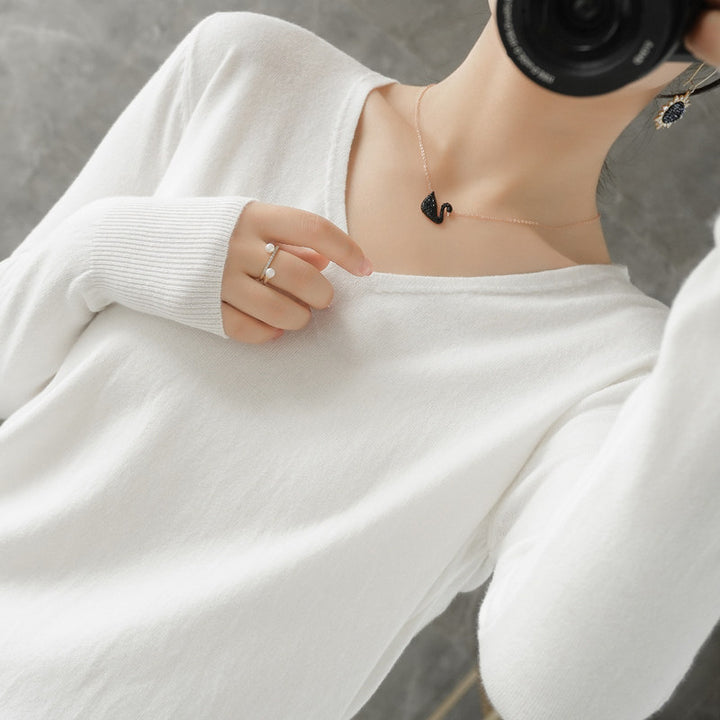 Women light V-neck cashmere-look fine knit sweater Mune Fashion