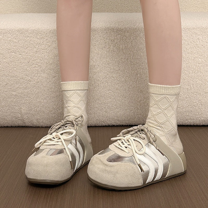 Women's fashionable sneakers with innovative lacing system and breathable upper material Mune Fashion
