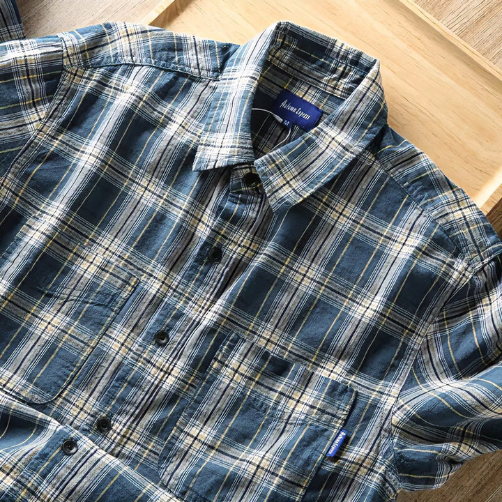 Men's Checked Flannel Shirt with Chest Pockets and Regular Fit Mune Fashion