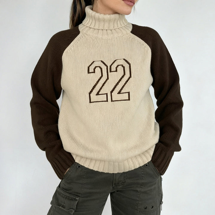 Women's turtleneck sweater with raglan sleeves and number intarsia Mune Fashion