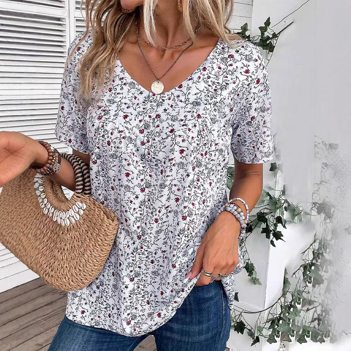 Ladies nan locker cut short sleeve blouse with V-neck, fine floral print and pleat Mune Fashion