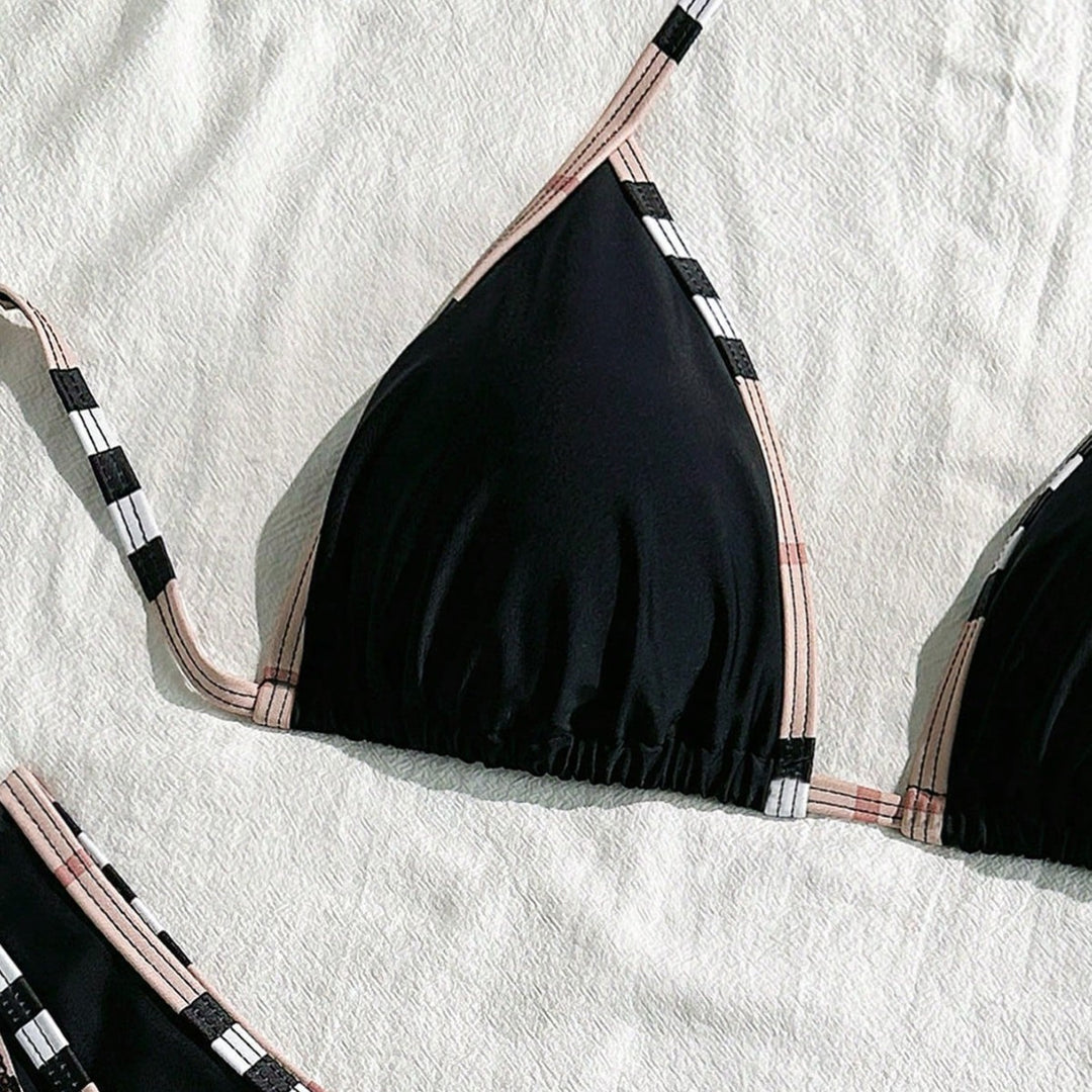 Women's triangle bikini with adjustable straps and elegant ruffle details Mune Fashion