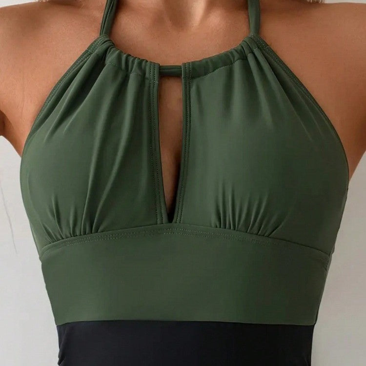 Women's one-piece swimsuit with adjustable straps and figure-flattering cut Mune Fashion