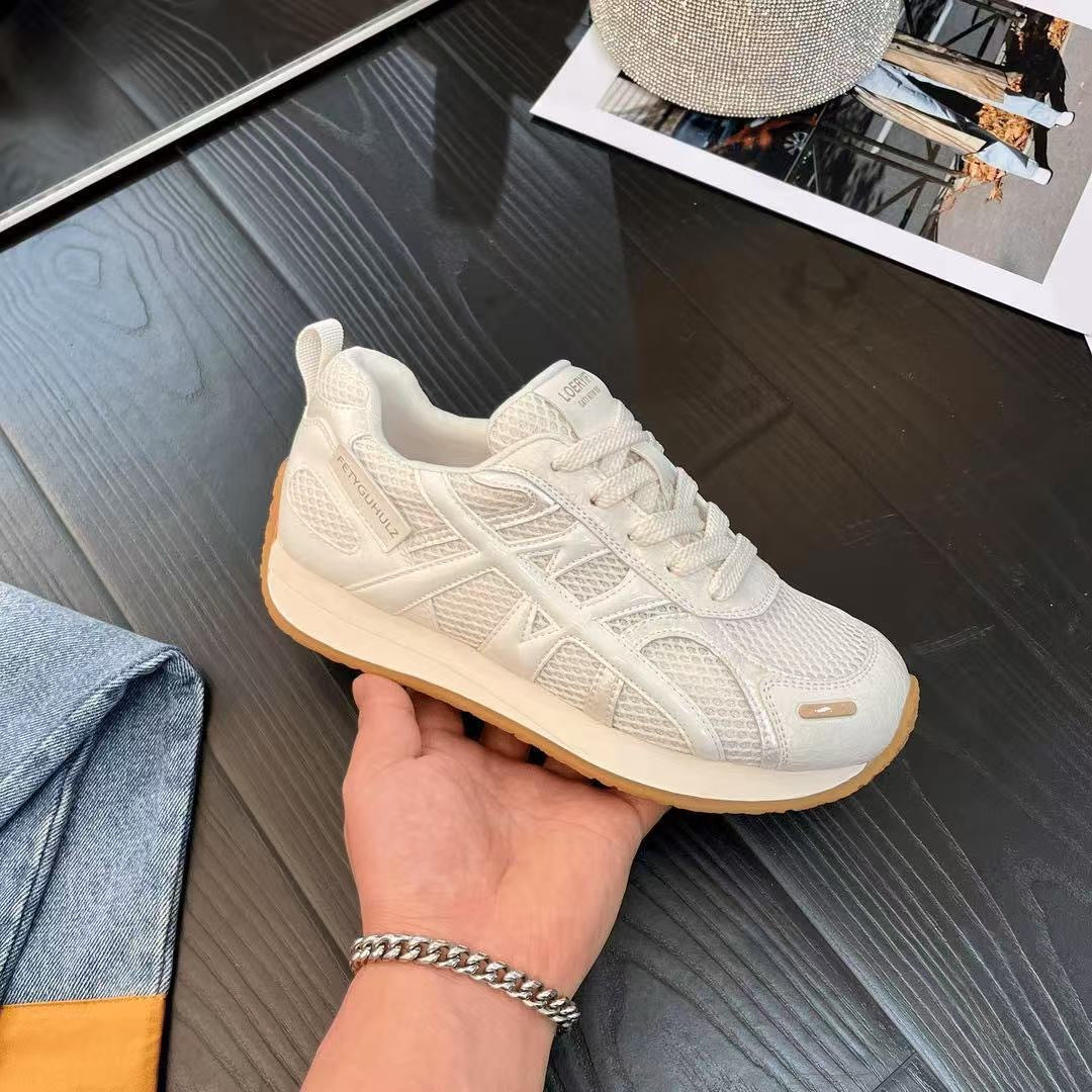 Women's sporty sneakers with breathable mesh details and non-slip sole Mune Fashion