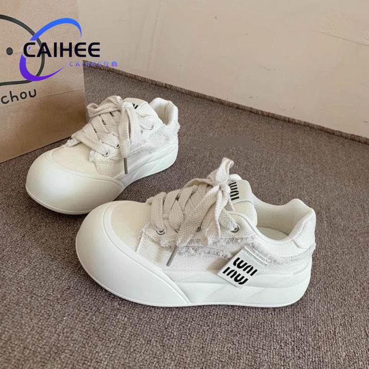 Women Sneakers with trendy star application and comfortable outsole Mune Fashion