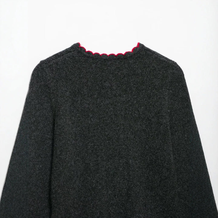 Ladies fine knit cardigan with shell edge and mother-of-pearl buttons Mune Fashion