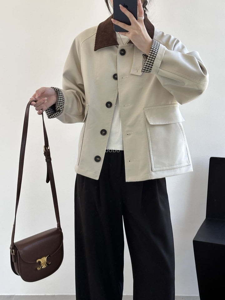 Women's short jacket in worker style with cord collar and patch pockets Mune Fashion
