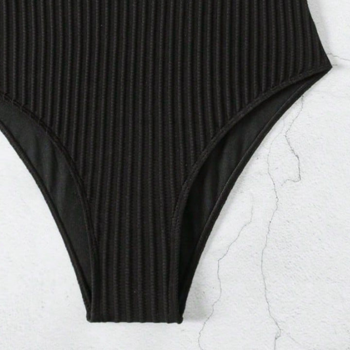 Women Cut-Out Swimsuit with Elegant Ribbed Design Mune Fashion