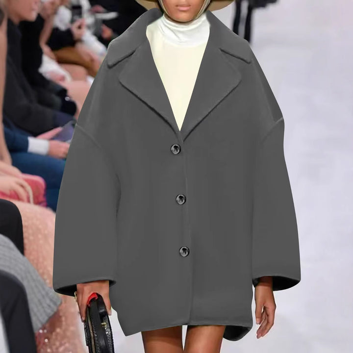 Women's Oversized Short Coat with Wide Lapels and Button Closure Mune Fashion