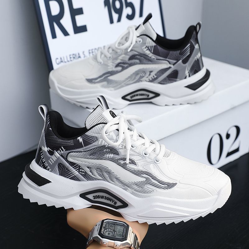 Women's sporty sneakers with modern graphic design and non-slip sole Mune Fashion