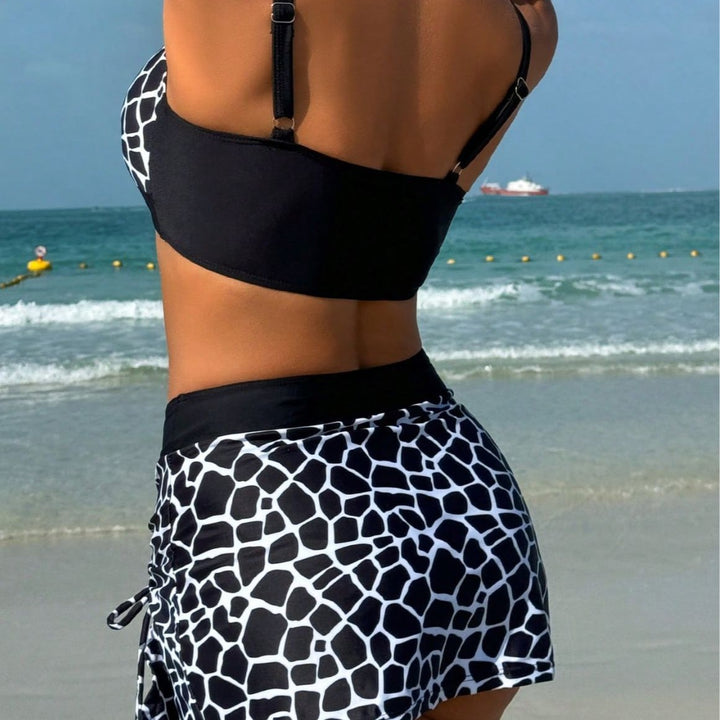 Women's bikini top with wrap look and ruffle details Mune Fashion