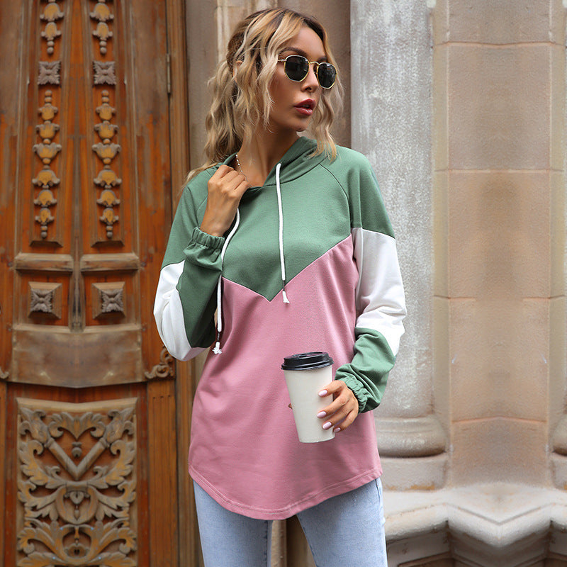 Women's Oversize Hooded Sweatshirt with Raglan Sleeves and Rounded Hem Mune Fashion