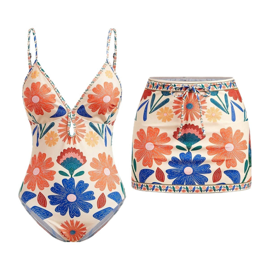 Ladies bikini set with floral design and matching skirt Mune Fashion